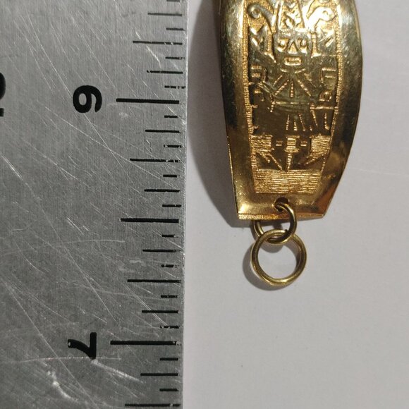 Vintage Peruvian Gold Toned Bracelet Storytelling Engravings Hook Closure - Picture 4 of 9
